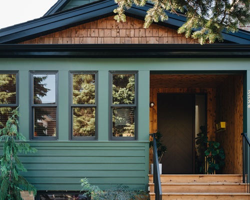 Chicago bungalow style home renovation and addition